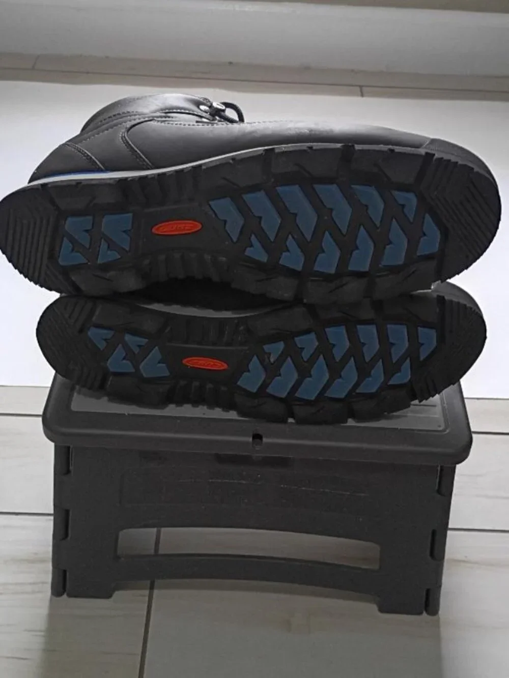 LUGZ Boots for men Size 10